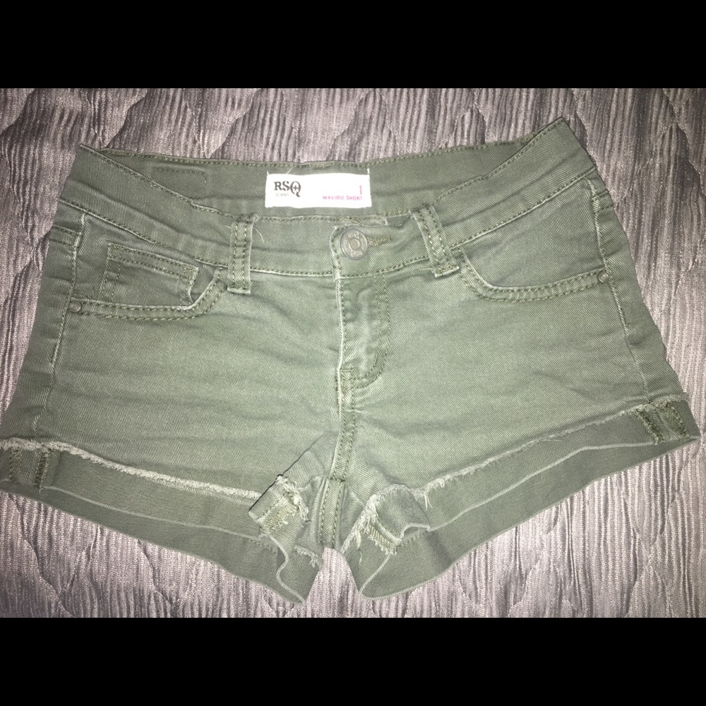 RSQ Olive green shorts!